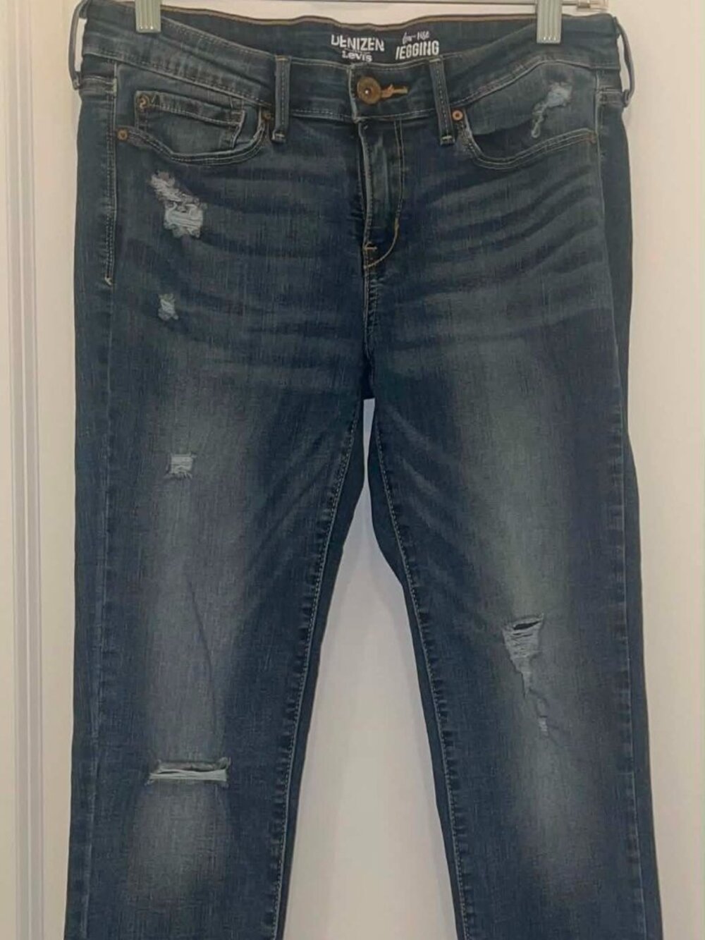 DENIZEN from LEVI Low Rise Women’s Jegging Distressed Jeans, Unknown Size
